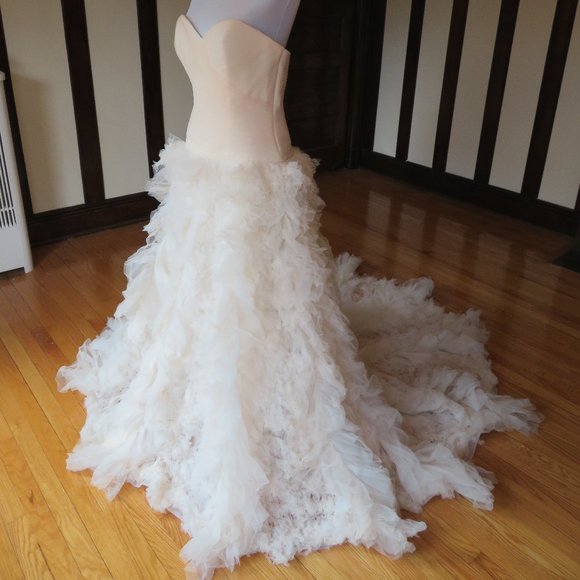 San Patrick by Pronovias Wedding Dress Marlan - Picture 4 of 11